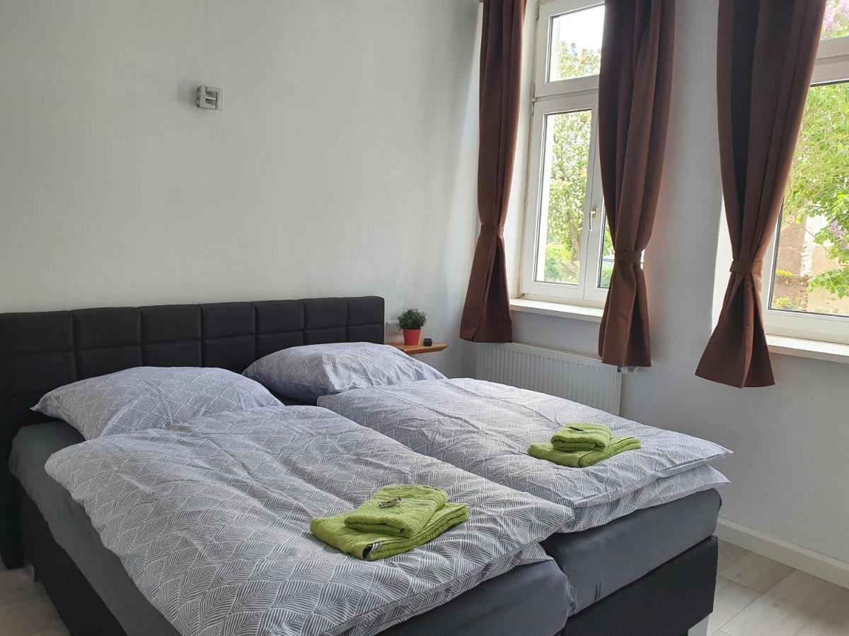 Zum Obstler - Gaststaette Und Pension Гера Екстер'єр фото