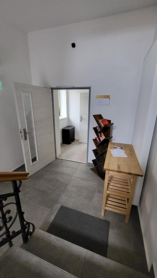 Zum Obstler - Gaststaette Und Pension Гера Екстер'єр фото