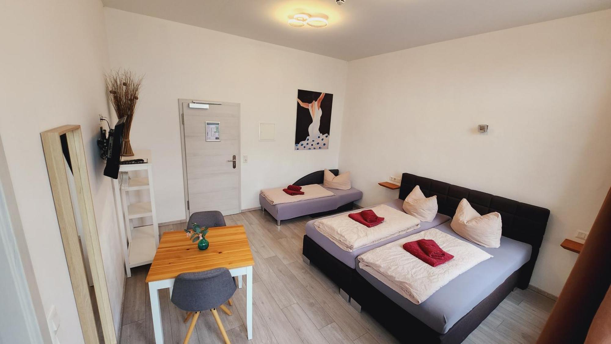 Zum Obstler - Gaststaette Und Pension Гера Екстер'єр фото
