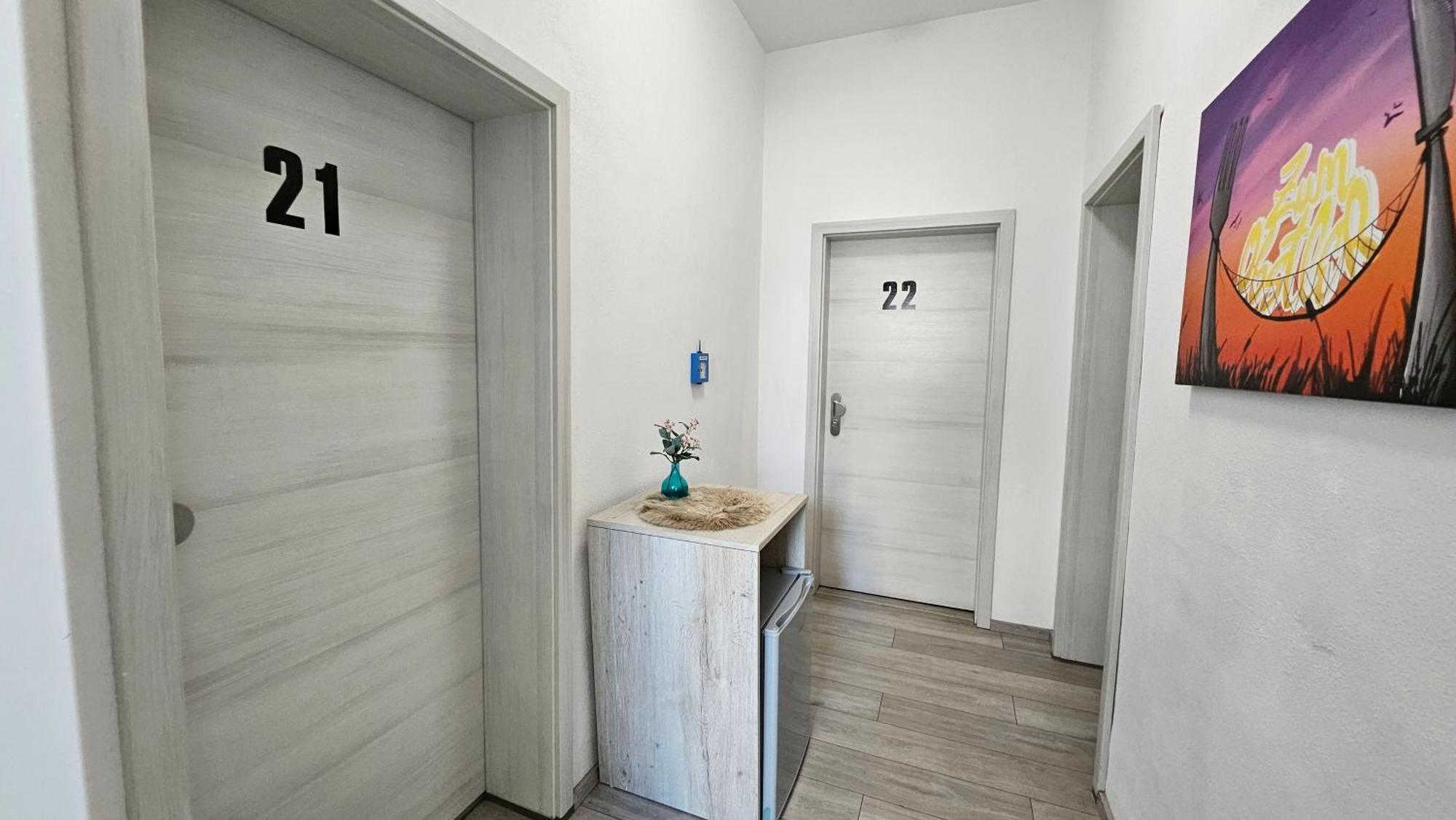 Zum Obstler - Gaststaette Und Pension Гера Екстер'єр фото